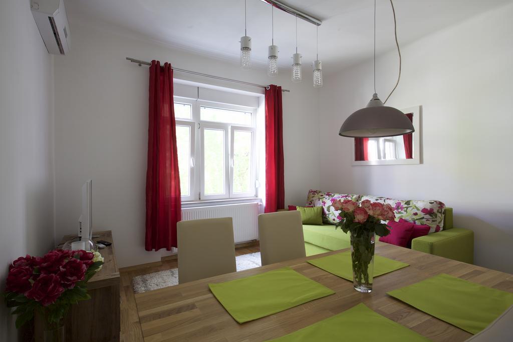 Azure Apartment Zagreb Bagian luar foto